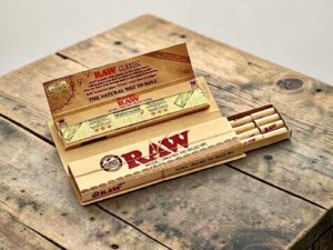 RAW Connoisseur King Size Slim + Tips